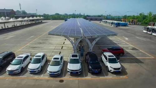 襄阳张拉膜结构充电桩车棚安装注意事项【颂腾膜结构】